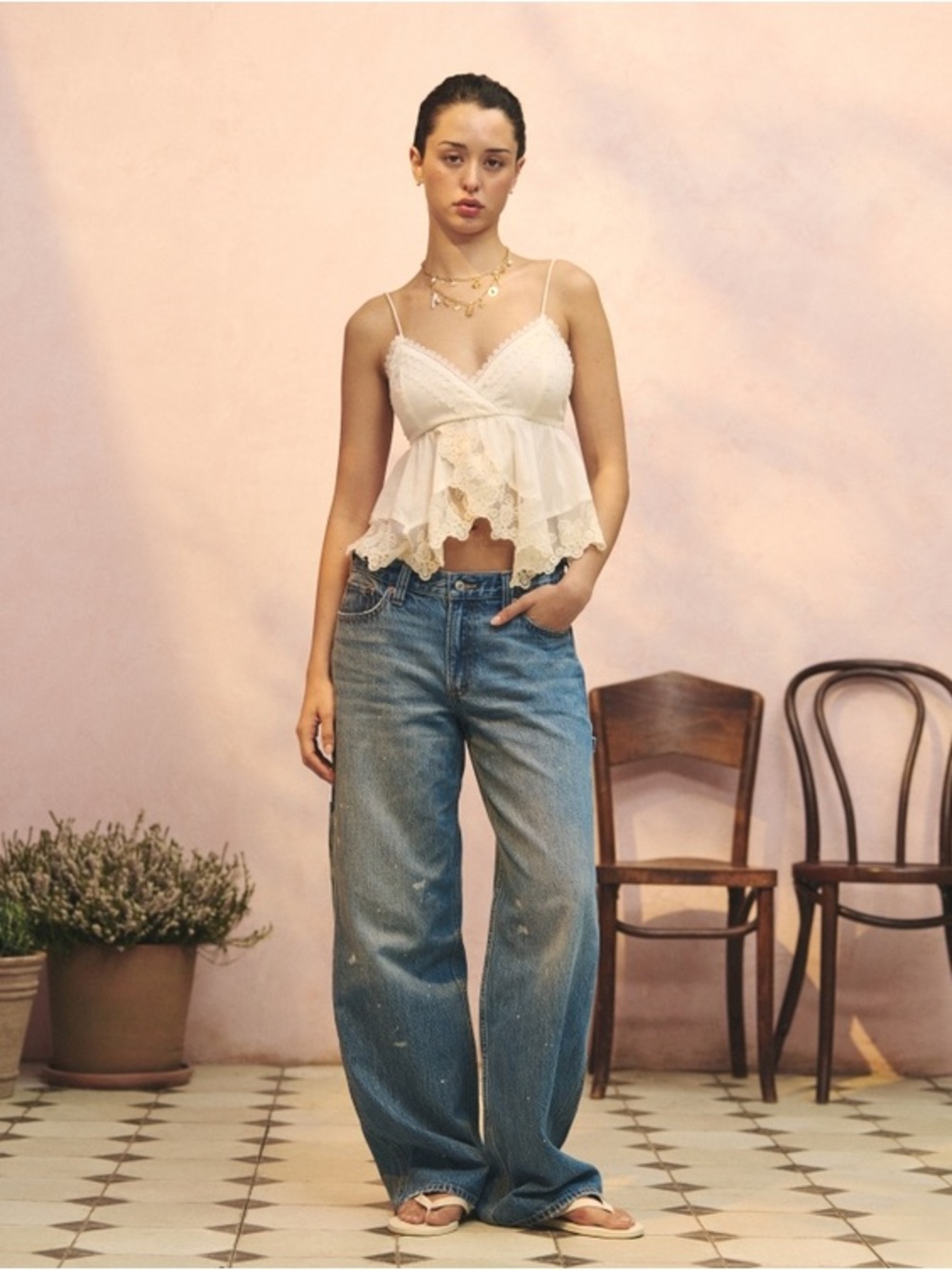Abercrombie & Fitch Lace Cami Top - Picture 4 of 6